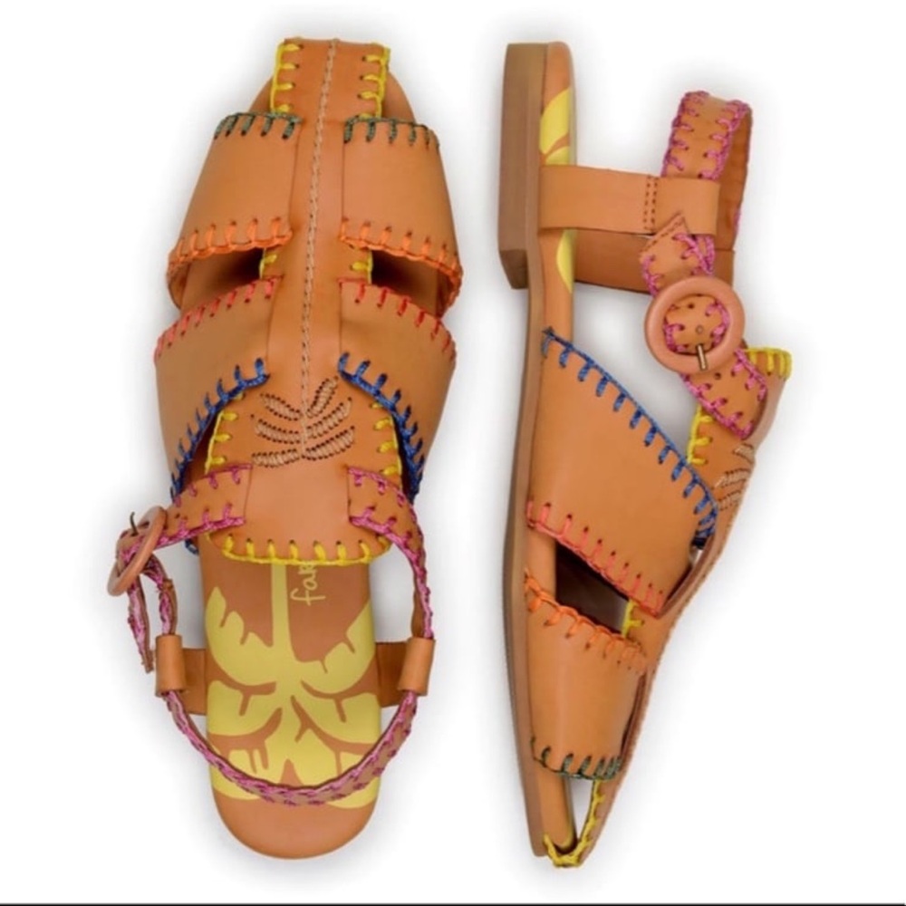 New FARM Rio Caramel Palm Tree Sandal Size 9.5